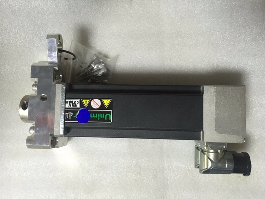 070UDD200XBCRA078140-SHPA il nuovo originale, il nero è colore principale, le tecniche di controllo Emerson Unimotor Servo Motor.