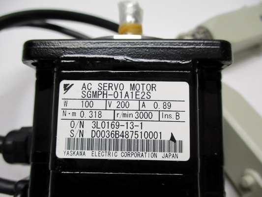SGMPH-01A1E2S 200V, 16-bit  Absolute Encoder,  straight shaft without key,new original.