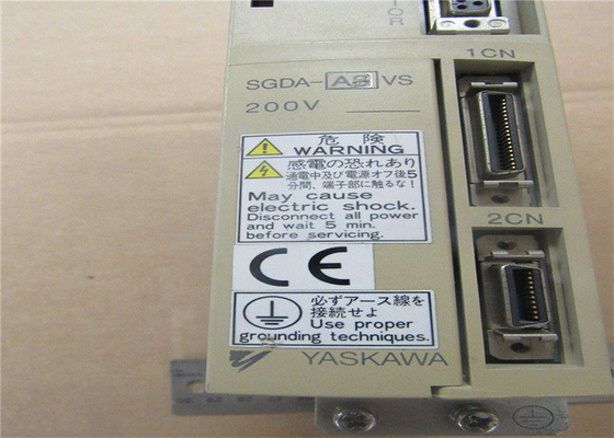 Yaskawa SGDA-A3VS AC SERVO AMPLIFICATORE 200-230V Opzionale CE 1.3/0.42A 30W