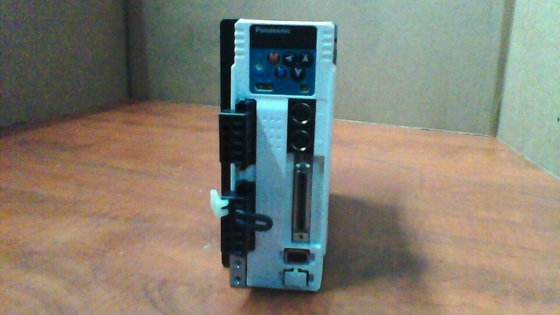 Panasonic MINAS A4 SERVO DRIVER 30A 240V CARICO Montaggio su telaio MCDDT3520003