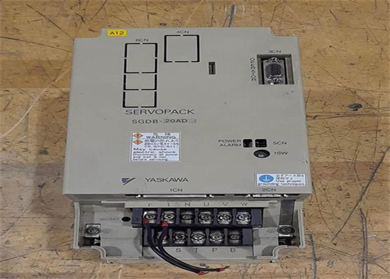 Yaskawa SGDB-20AD AC SERVO AMPLIFICATORE 200-230V 12A 1.8KW 3 FASE Controllo di posizione