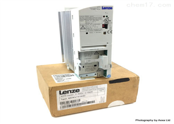 Lenze E70ACMSE0104SA1ETR SERVO-INVERTER I700 10 A MAX CORRENTE DI USCITA DI BREVE TEMPO