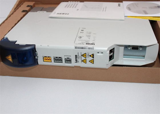 Lenze E70ACMSE0104SA1ETR SERVO-INVERTER I700 10 A MAX CORRENTE DI USCITA DI BREVE TEMPO