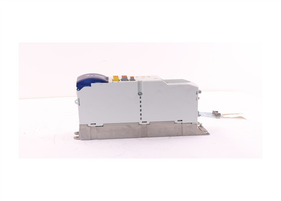 Lenze E70ACMSE0204SA2ETE SERVO-INVERTER I700 20 A MAX CORRENTE DI USCITA DI BREVE TEMPO