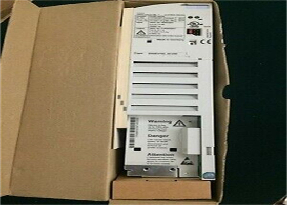 Lenze E82EV152K4C INVERTER DI FREQUENZA VETTORIALE DRIVE 5.5 / 4.4 AMP 50/60 HZ