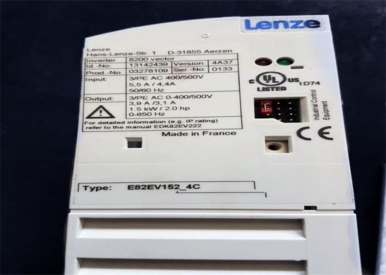 Lenze E82EV152K4C INVERTER DI FREQUENZA VETTORIALE DRIVE 5.5 / 4.4 AMP 50/60 HZ