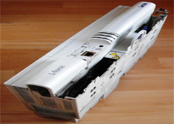 Lenze E94AMHE0074 SERVO DRIVE TENSIONE INGRESSO TRIFASE 325/565/705VDC MORSETTI A VITE