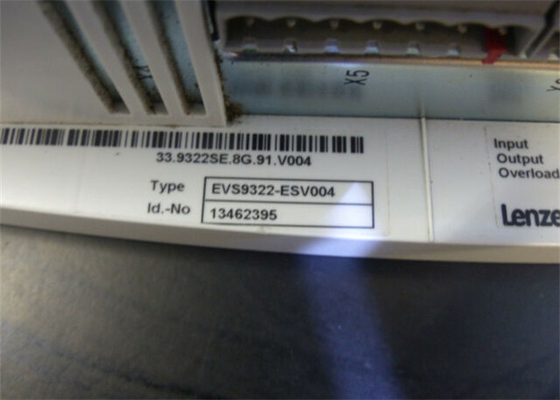 Lenze EVS9322-ESV004 SERVOCONTROLLORE 400/480 VAC SERIE 9300 UNITÀ DA INCASSO