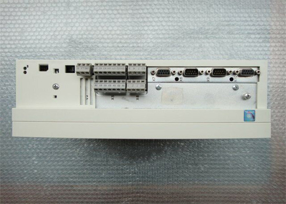 Lenze EVS9323-EP SERVOCONTROLLORE SERIE 9300 UNITÀ INCORPORATA 400/480 VAC