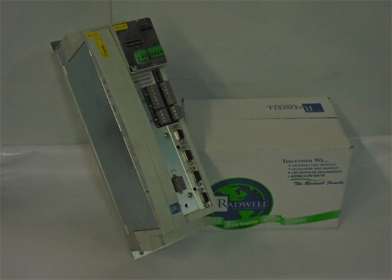Lenze EVS9324-CTV911 SERVOCONTROLLORE SERIE 9300 400/480 VAC 3.0 KW (4 HP)