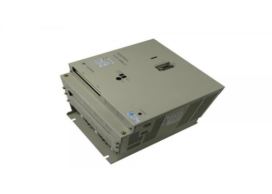 Nuovo servo amplificatore di Yaskawa SGDB-44ADGY8 Voltaggio 200-230V
