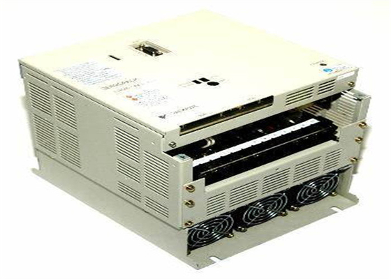 Nuovo servo amplificatore di Yaskawa SGDB-44ADGY8 Voltaggio 200-230V