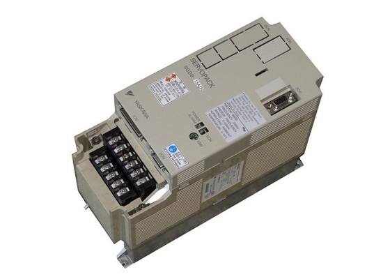 Yaskawa SGDB-15ADG AC SERVO AMPLIFICATORE 200-230V 10A 1.3KW Controllo posizione