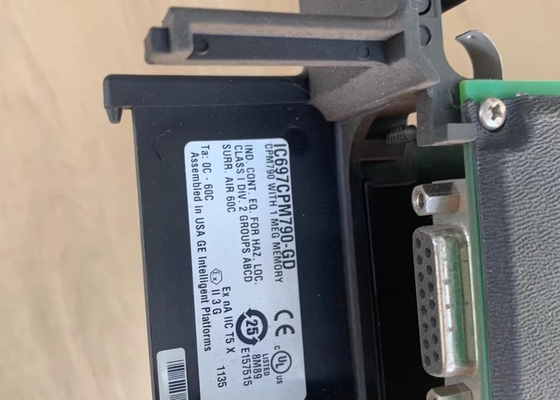 GE Fanuc IC697CPM790 Sistema di controllo delle prestazioni PLC con ridondanza tripla modulare