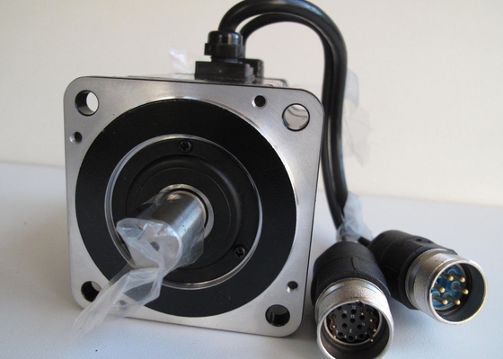 Yaskawa Nuovo SGMPH-04A1E4CD SGMPH Serie Servo Drive in scatola