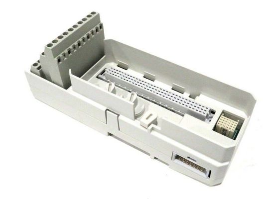 ABB OF 3BSE013231R1 MODULO DI TERMINAZIONE MODULO COMPATTO TU811V1 250V 3A MAX