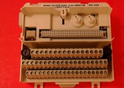 ABB 3BSE013235R1 TU831V1 Unità di terminazione modulo estesa MTU 250 V