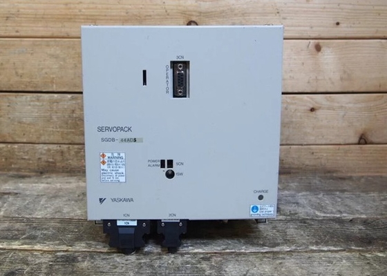 SGDB Serie Yaskawa Servo Drive 44ADS Modalità Nuovo originale