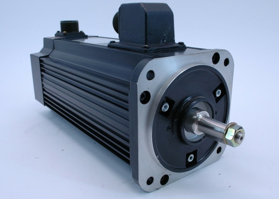 YASKAWA USAGED-09A210E Motori servo CA 7.6A 0.85KW 1500 r/min