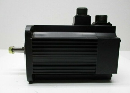 YASKAWA USAFED-05DA1 AC Servo Drive MOTORE 0,45 KW1500 RPM 3,8 A