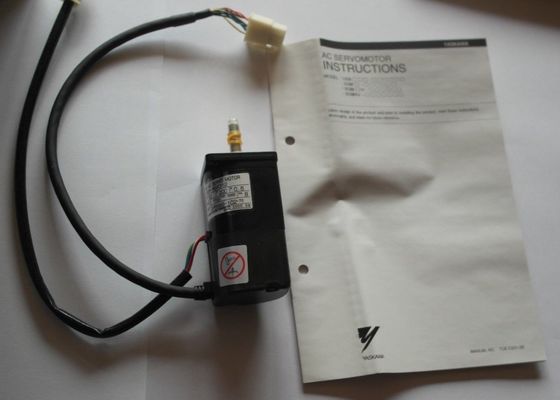 YASKAWA SGM-A5A31  Motore servo AC con encoder incrementale 2048 P/R 200V Standard 50W