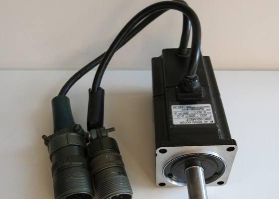 YASKAWA SGMPH-15A1A-Y11 MOTORE AC SERVO SIGMA II 1.5KW B/T AXIS SK45X