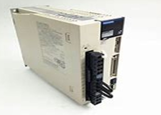 SGD7S-5R5A00A  YASKAWA Servo Drive SERIE SIGMA-7  TRENINO DI IMPULSI DI TENSIONE ANALOGICA