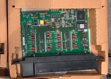 GE Fanuc IC697ALG320 Serie 90-70 PLC Moduli analogici Sistema di uscita analogica di alto livello