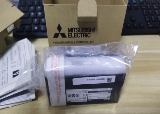 AJ65SBT2B-64AD Modulo di alimentazione ridondante universale Mitsubishi