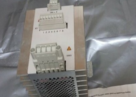 Unità di controllo di voto dell'unità di potere di SS823 3BSE038226R1 ABB per l'alimentazione elettrica ridondante