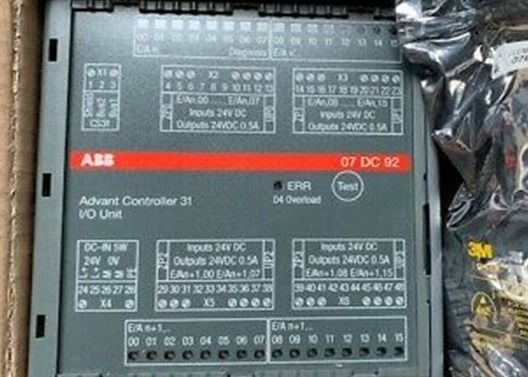 ABB 07DC92 Digital io attrezzatura di CC IP20 del modulo GJR5252200R0101 24 V della O piccola