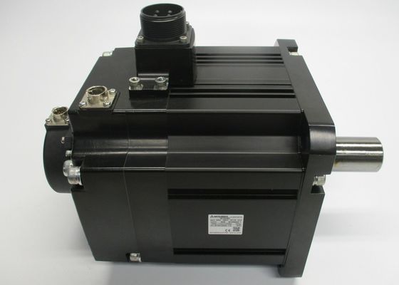 SERVOMOTORE di Mitsubishi HF303BS-A48 12,7 AMP 3 chilowatt 2000 giri/min. 184 V di FASE 3