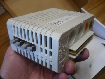 Ingresso/uscita del modem S800 del mazzo del modulo ABB 3BSE037760R1 TB840A Modulebus di New Digital, PR: B