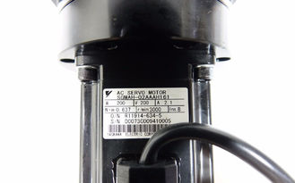 Industrial Servo Motor 3000r/min  YASKAWA 200W InsB AC SERVO MOTOR SGMAH-02AAAG161