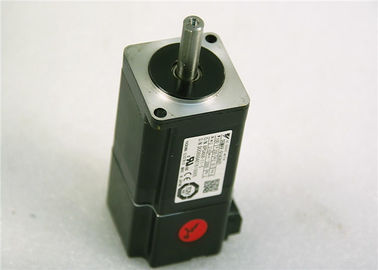 1PC NEW ORIGINAL Industrial Servo Motor YASKAWA AC SERVO MOTOR 3000r/min  2.0A SGMAV-01A3A21