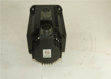 1PC Industrial  Yaskawa New 1300W 1300r/min SGMG-13A2AB Servo Motor In Box