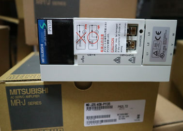 Azionamento dell'AMPLIFICATORE MR-J2S-200B-PY135 di CA di industriale di Mitsubishi Electric 2KW SERVO NUOVO in azione