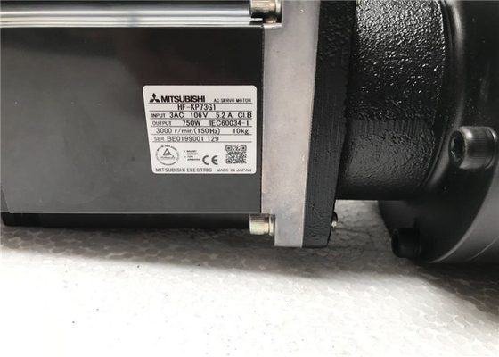 IL SERVOMOTORE di CA di Mitsubishi HF-KP73G1 10 chilogrammi HA PRODOTTO 750W 3000 R/MIN (150 hertz)
