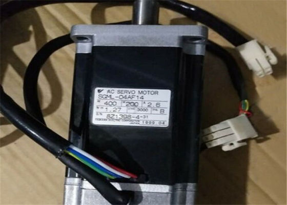 Nuovo e SERVOMOTORE originale 200V 2.6A 1.27Nm 3000RPM 400W SGML-04AF14 di Yaskawa