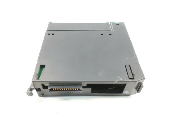 Modulo di uscita IC693MDL940, gamma di 5V a CC 30V, gamma di tensione di frequenza di 50Hz a 60Hz