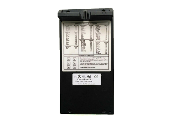 SpA tenuto in mano GE FANUC IC693PRG300 di Series 90-30 del programmatore G300