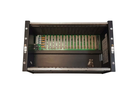 GE FANUC IC697CHS783, parte anteriore/scaffale posteriore dell'integratore del supporto VME con 17 scanalature progettate