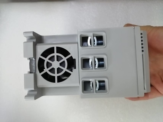 Allen-Bradley 150-C85NBR SMC-3 85A Smart Motor Controller importato Nuovo di zecca