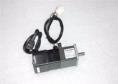 Servomotore HC-KFS13BG1 di CA di industriale di Mitsubishi 100W con l'ingranaggio 3AC 105V 0.7A NUOVO o UTILIZZATO