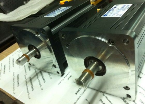 Tecniche di controllo industriali del servomotore MGE-455-CONS-0000 di Emerson 1.80kw 3000rpm 480vac