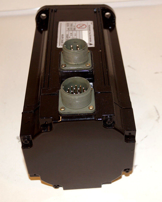 USAFED-09FB1 YASKAWA Electric Servo Motor AC 6.2AMP 0.85KW 1500RPM