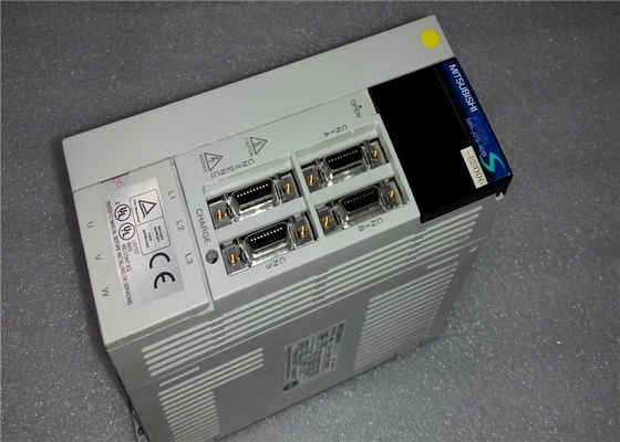 Servo amplificatore 10KHz Mitsubishi MR-J2S-40B-EE006 di CA 2KW
