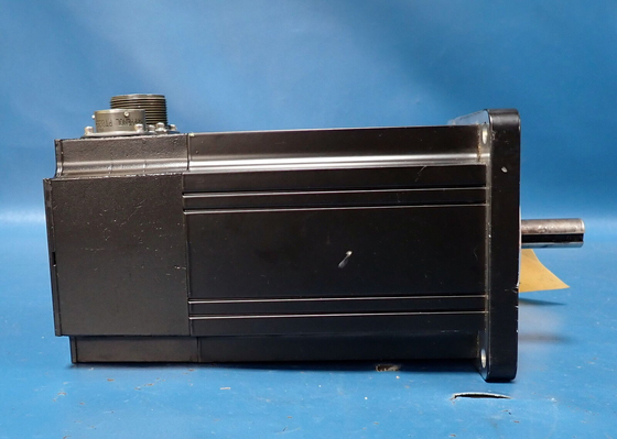 MGE-455-CONS-0000 MG Servo Motor 230VAC 3000 RPM Max Speed MS Connectors