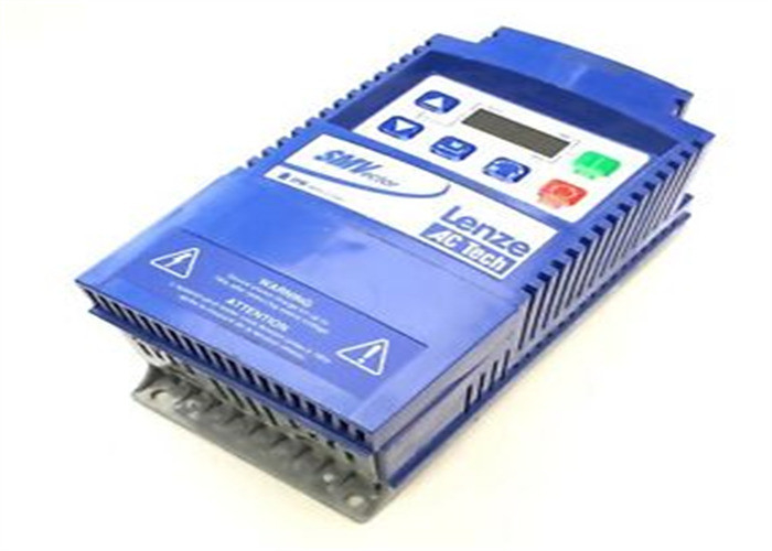 Lenze ESV371N01SXB DRIVE 0.37 KW TASTIERA STANDARD 120 VAC (DOPPIA USCITA) O 240 VAC