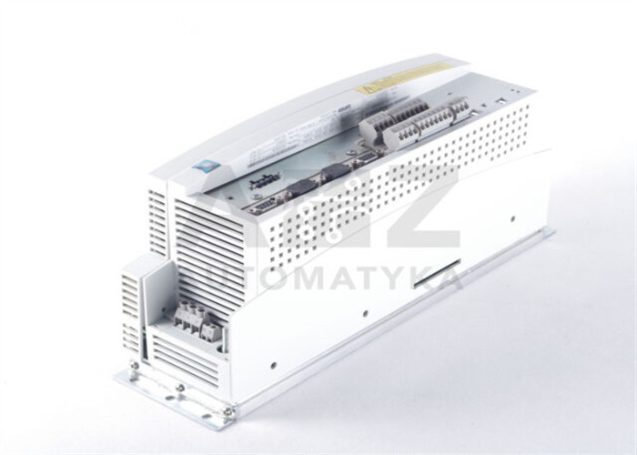 Lenze EVS9324-CSV004 SERVOCONTROLLORE SERIE 9300 400/480 VAC 3.0 KW (4 HP)